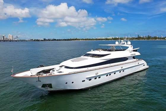 2026 110' MAIORA JACUZZI Yacht